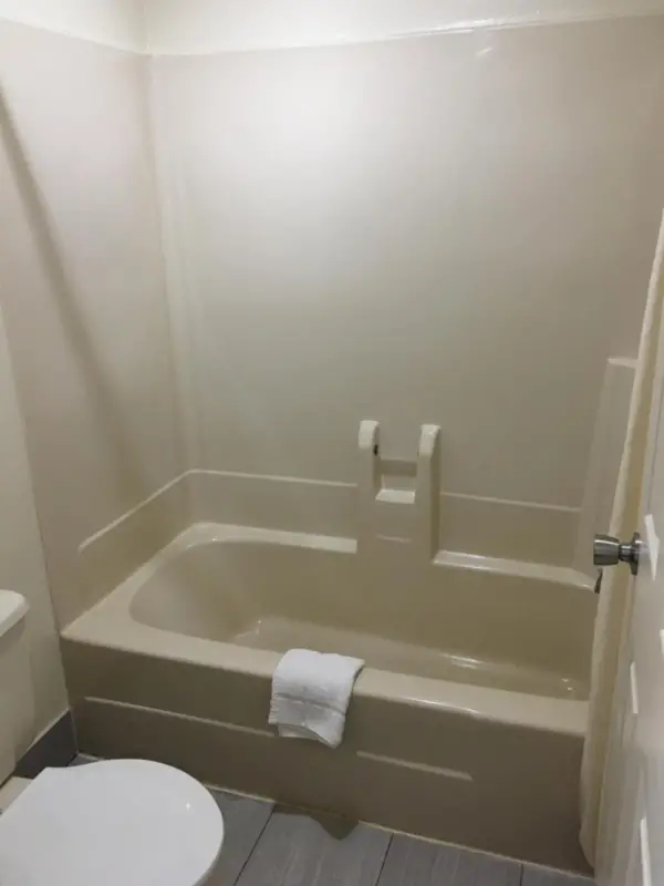 Budget Inn Nassawadox 7